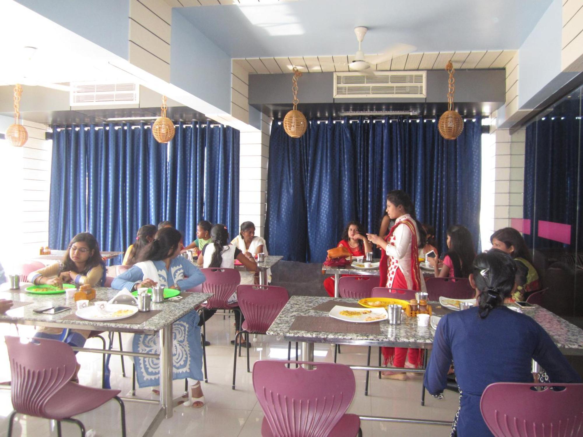 Hotel Chithra Kanyakumari Exterior photo